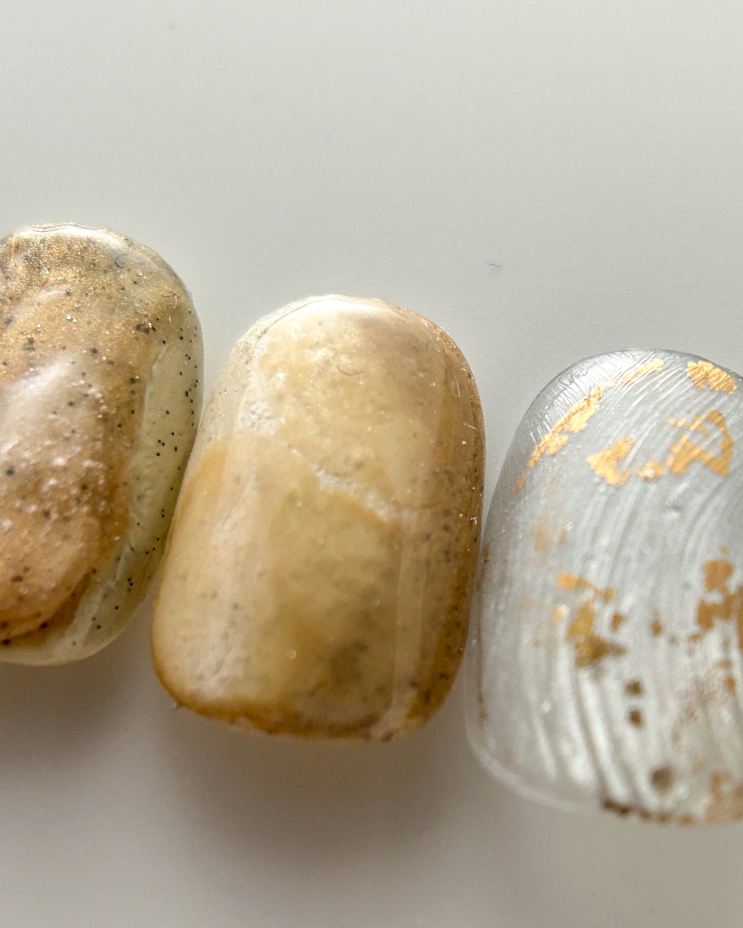 MYROが作る淡色ニュアンスの世界