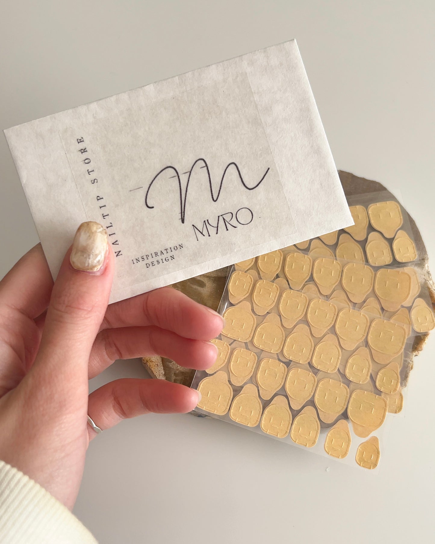 強力粘着グミ ウォータープルーフver